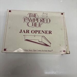 The Pampered Chef White Jar Opener